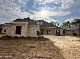 104 Porter Rdg, Canton, MS 39046