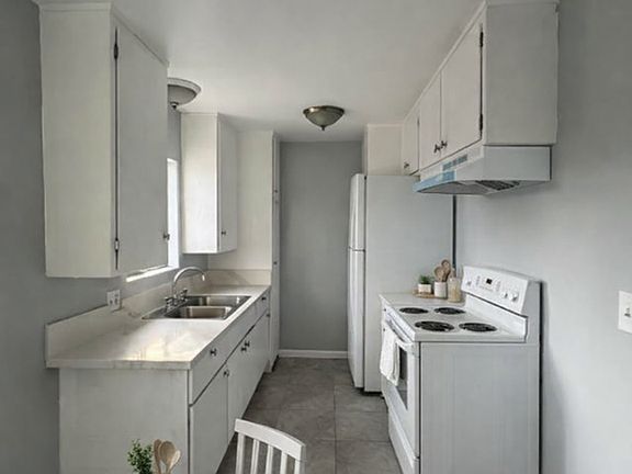 3rd image of 530 E 97th St #8