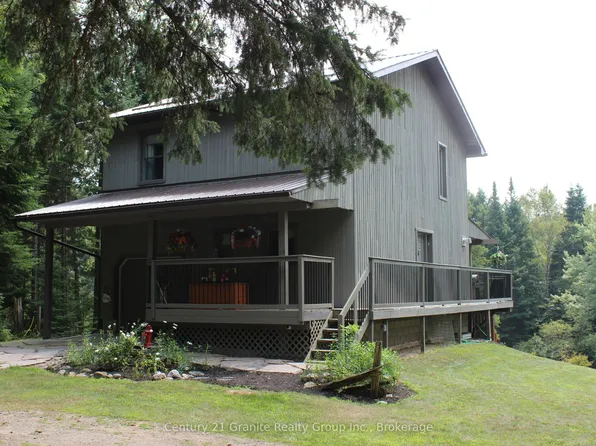 1082 Green Lake Rd, Algonquin Highlands, ON K0M 1S0