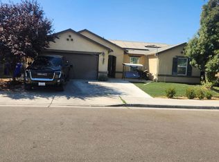 2446 S Playa Ave, Fresno, CA 93727