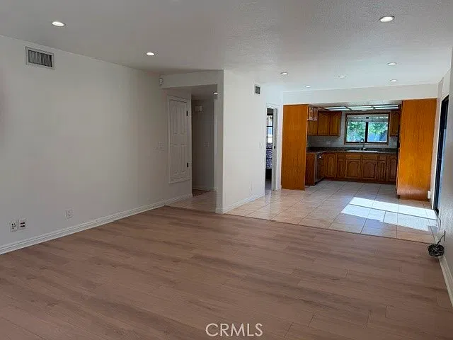 4 bed, 1590 sqft, $4,500 — Photo 4