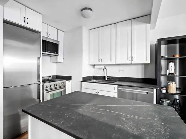 330 Third Avenue image 3 of 5