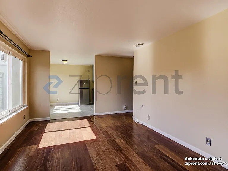 3421 25th St #7 — Photo 7