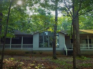 46 Timberlake Dr, Cleveland, GA 30528