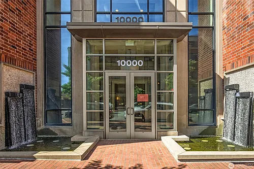 10000 Main St #20X Photo 1