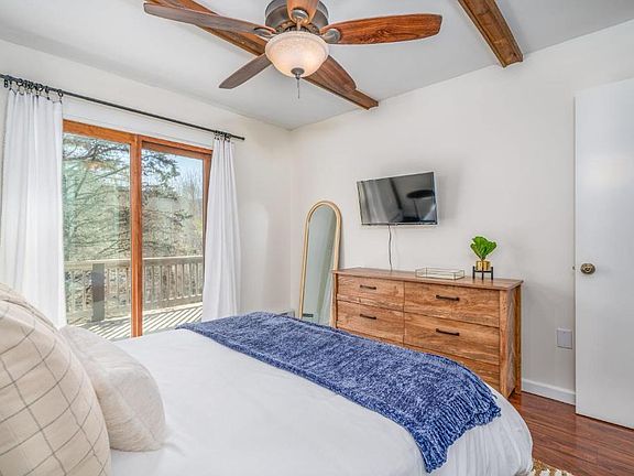 2nd image of 24 Pinetop Cir Unit 24B