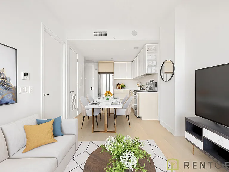 554 W 46th St #615 — Photo 3