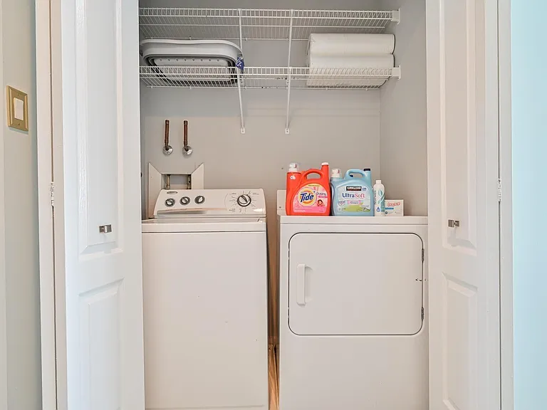 2204 East Dr #2204 — Photo 35