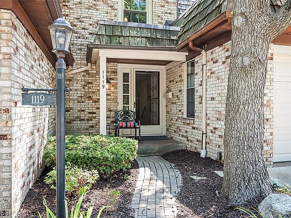 2nd image of 1119 Harwich Ct #205