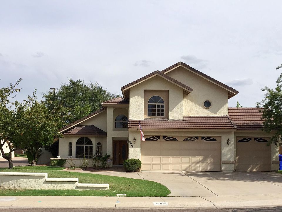 1st image of 2065 E La Salle Way