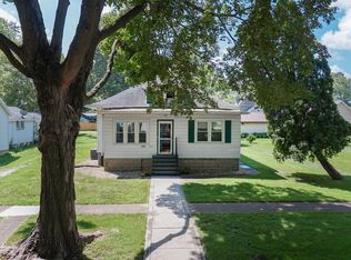 305 E Ash St, Fairbury, IL 61739