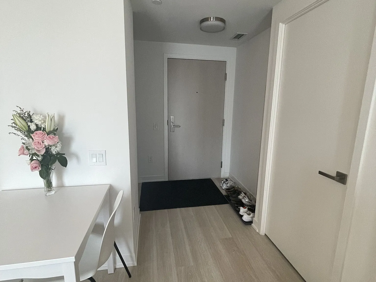 Nordic Condos — Photo 2