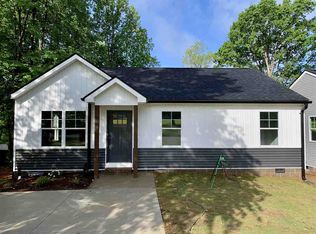 234 Millwood Ln, Wellford, SC 29385