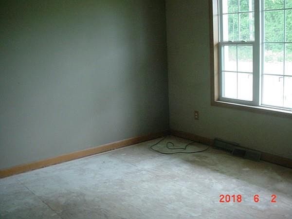 2nd image of 62 S Meadow Rd
