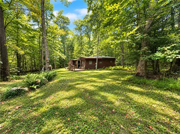 743 Bullion Rd, Polk, PA 16342
