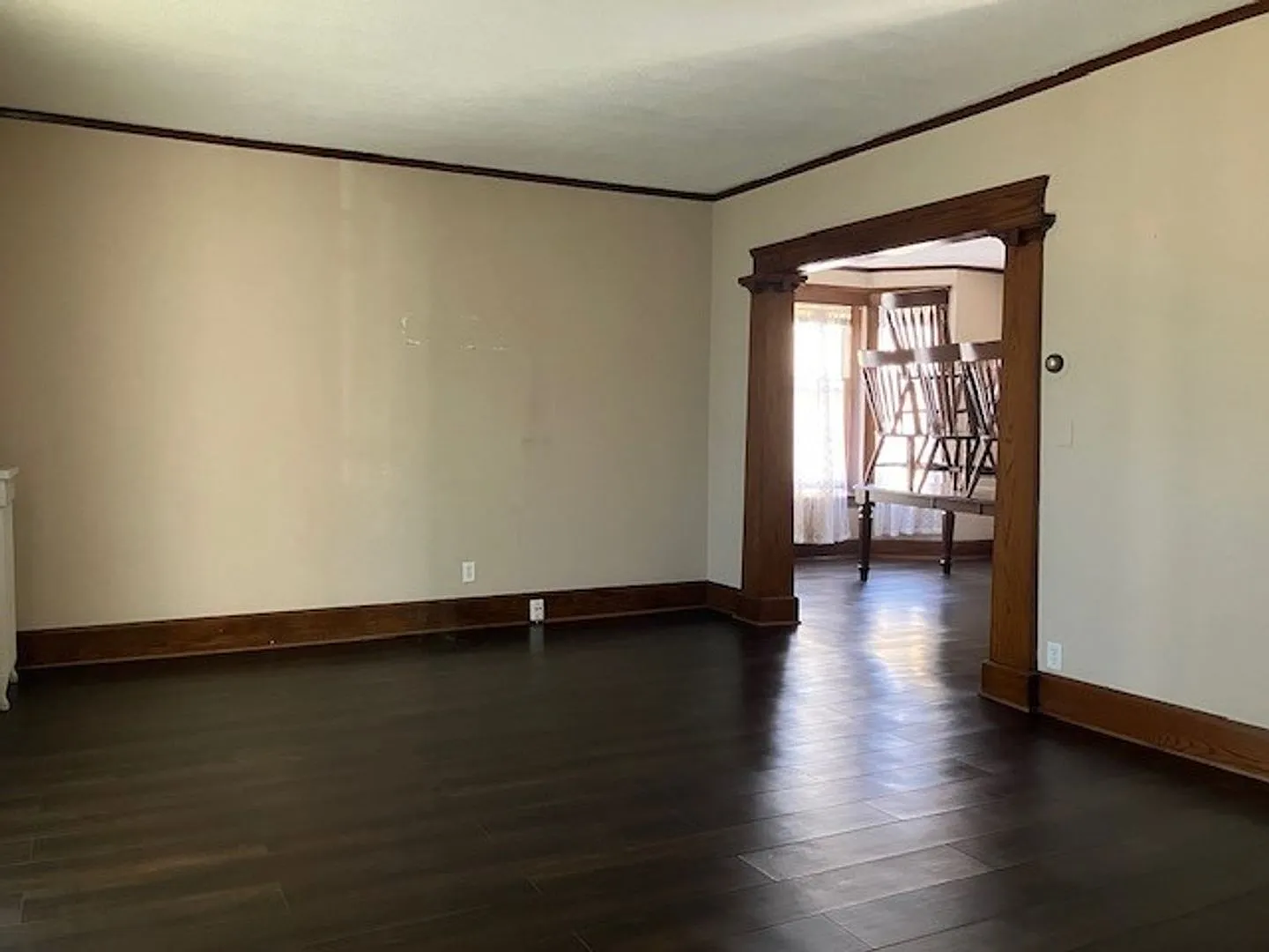 117 E Washington, Lower — Photo 2