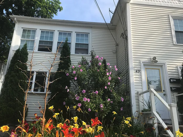 49 Devens St #2 — Photo 3