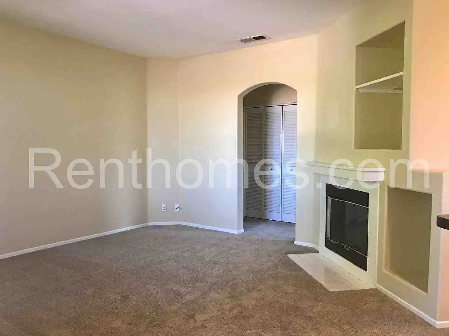 Sabre Springs, 10728 Sabre Hill Dr #242, Upper Corner Unit, All Appliances, AC, Fireplace, 1 Car ... — Photo 2