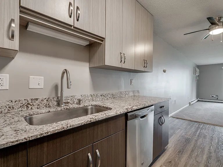 Garden Oaks Apartments — Photo 98