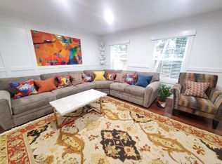 92 Valley Rd, Cos Cob, CT 06807