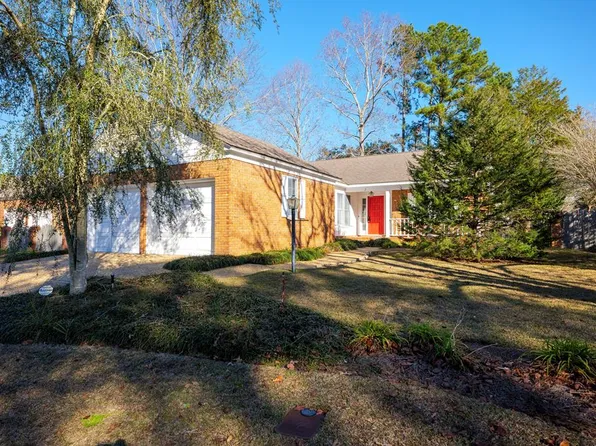 2 Farmington Ct, Valdosta, GA 31602