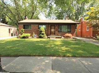 32518 New York St, Saint Clair Shores, MI 48082