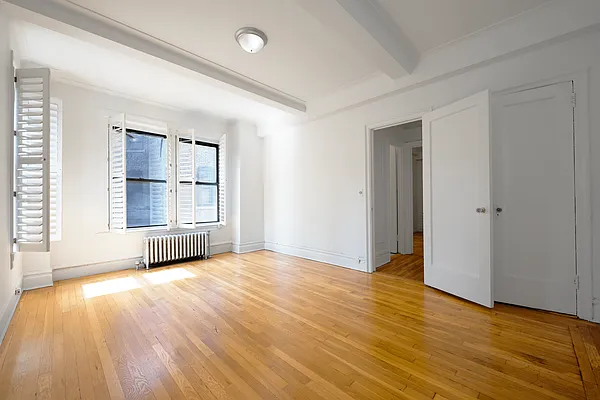 Rented by Buchbinder & Warren | media 27