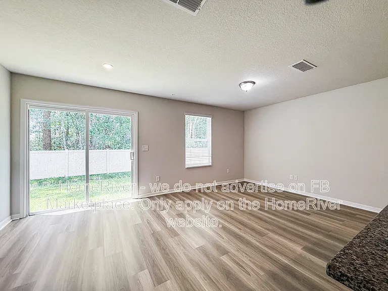 7650 Mailes Ct #101 — Photo 9
