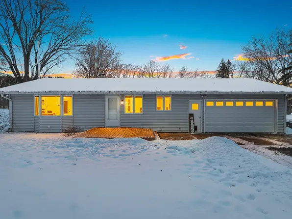 5362 Bramschreiber Rd, Little Suamico, WI 54141