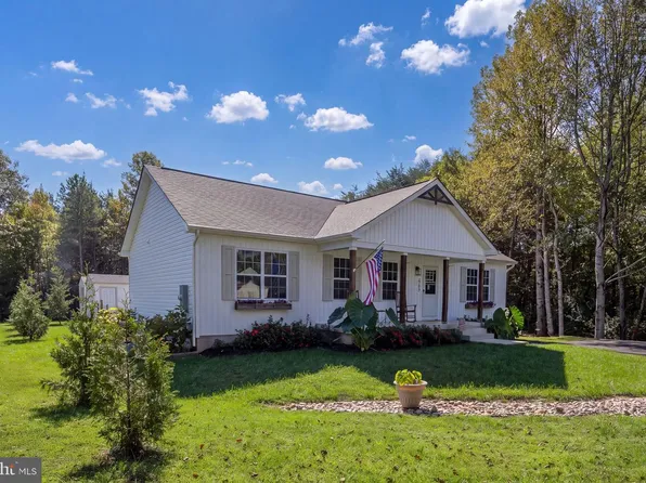 3705 Morning Glory Dr, Bumpass, VA 23024