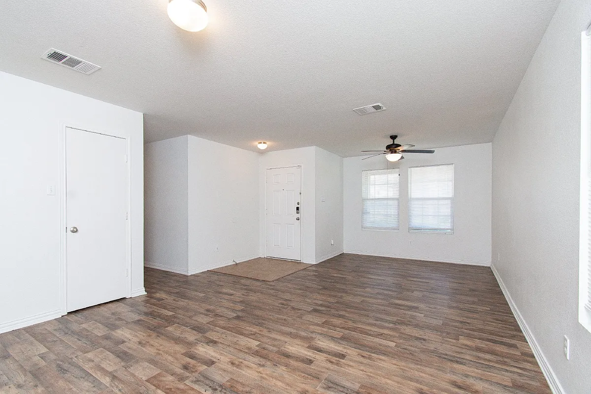 Building Photo - 9007 Sandyford Ct