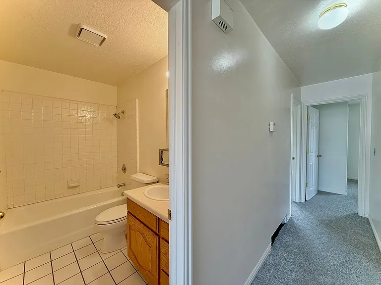 1080 E Elgin Ave — Photo 12