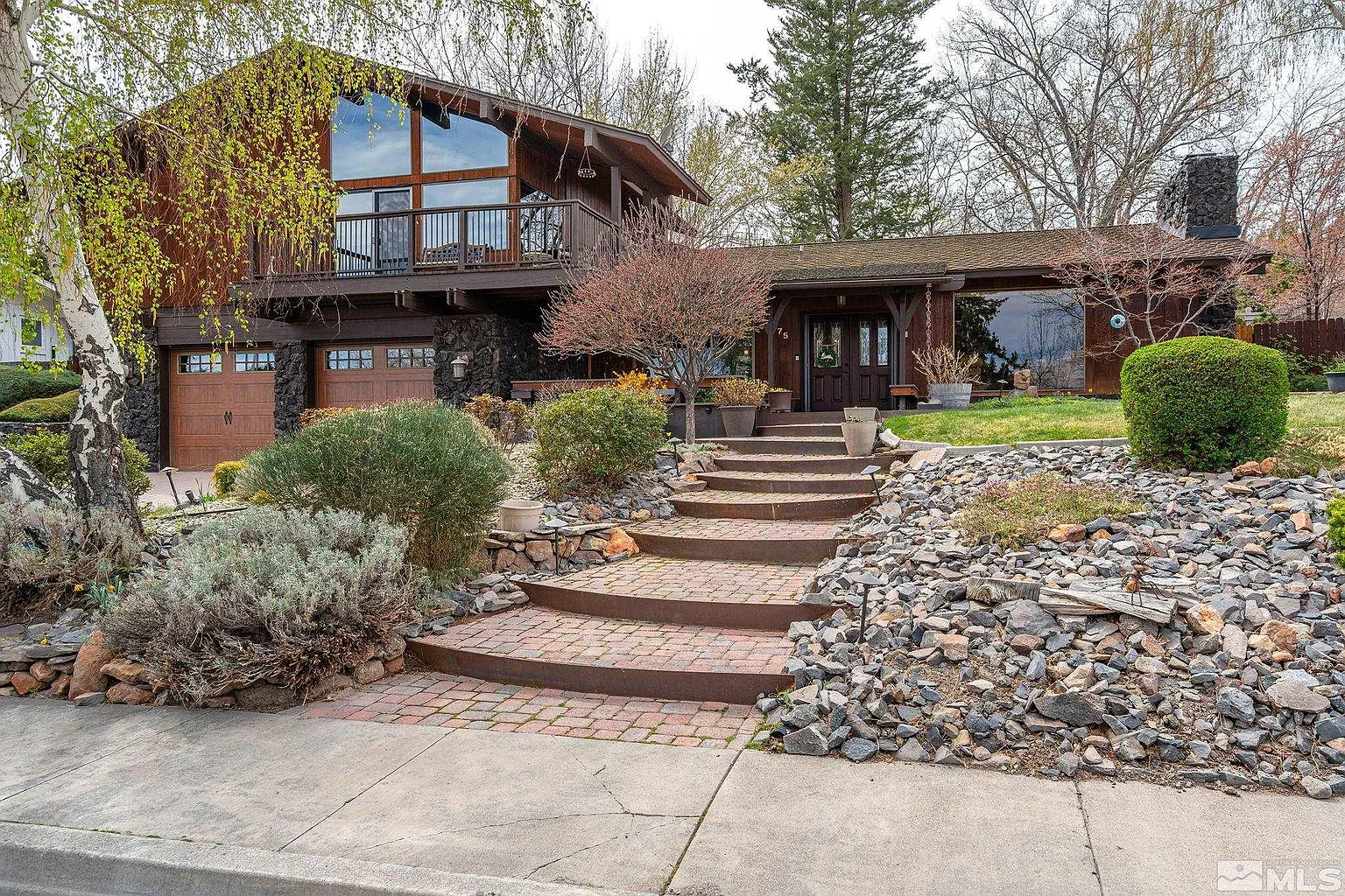 4975 Rio Pinar Dr photo 1