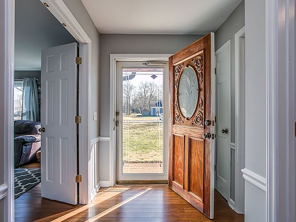 3rd image of 2029 Eastridge Dr