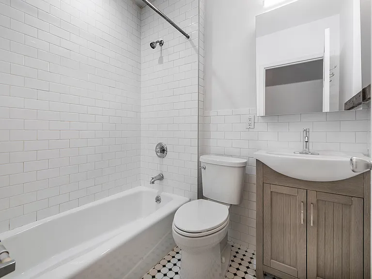 637 Sterling Pl #3L — Photo 7