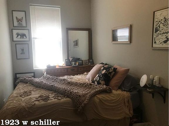 3rd image of 1923 W Schiller St #1521