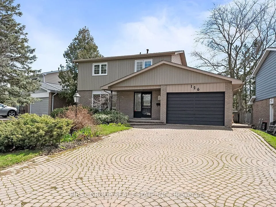 126 Thicketwood Blvd