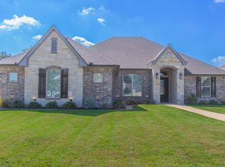 233 Fox Run Ln, Waco, TX 76706