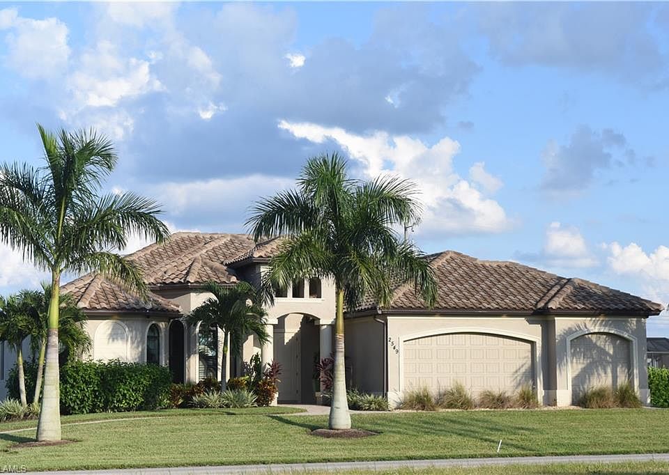 1st image of 2549 Chiquita Blvd S