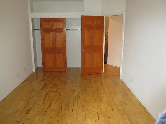 Rented by FlatFinders Realty | media 41