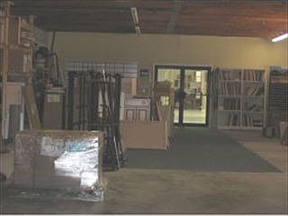 5th image of 4400 S Hopkins Ave
