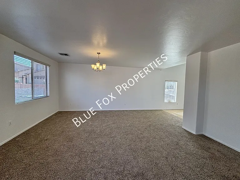 3534 W Goshen Dr — Photo 4