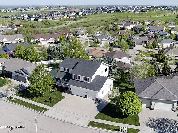 4th image of 820 Cody Dr