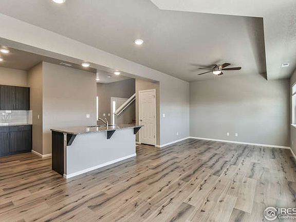 2nd image of 4043 Meadowview Ct