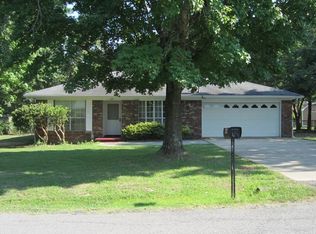 404 NW K St, Stigler, OK 74462