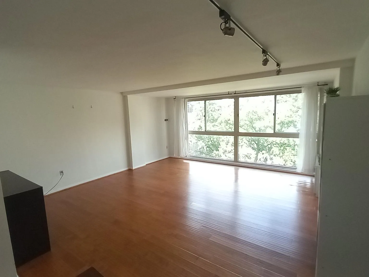 Studio, 500 sqft, $1,800 — Photo 4