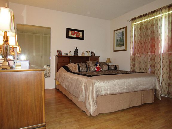 3rd image of 2864 Ashley Dr E APT D