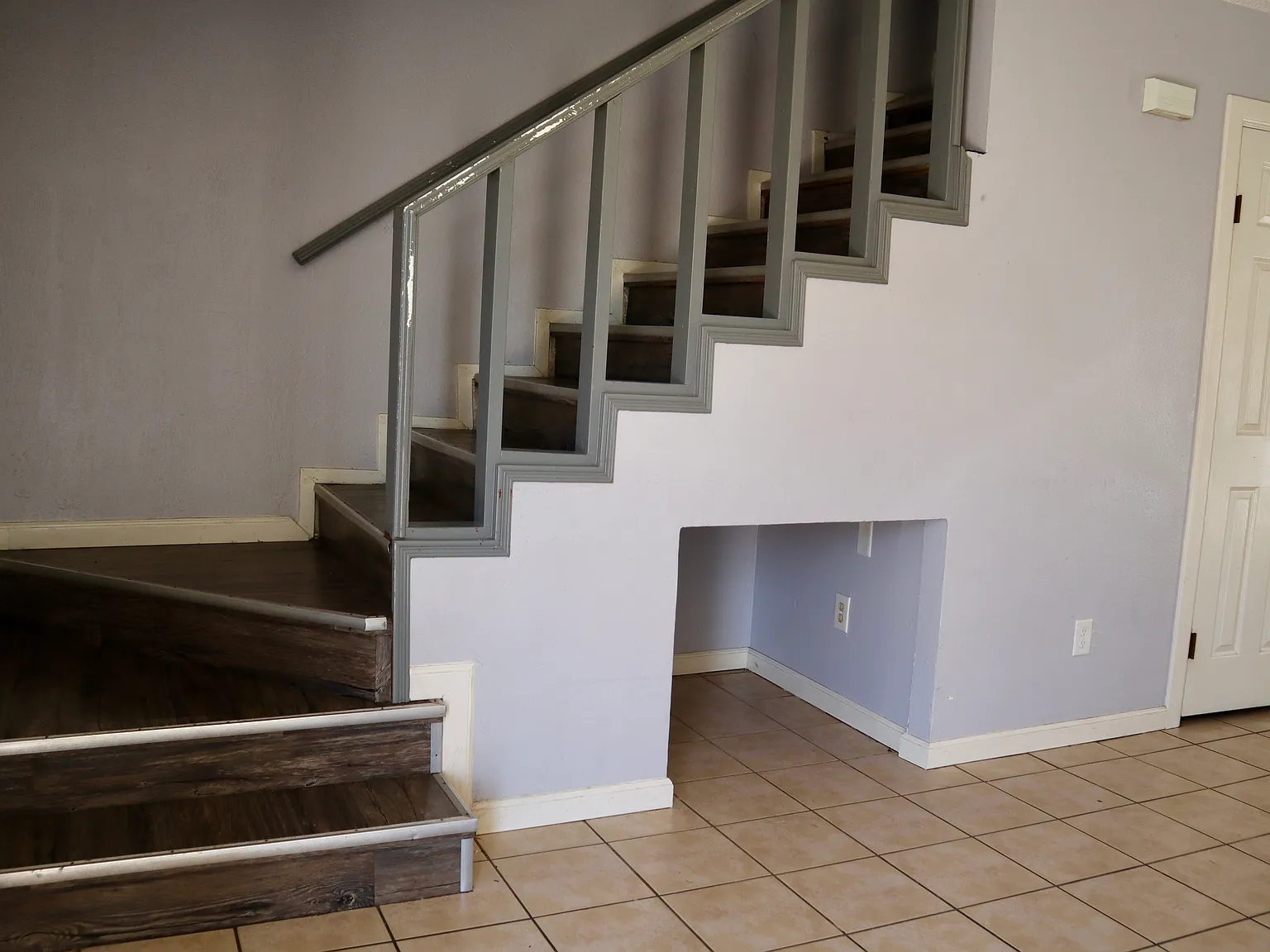 2 bed, 1.5 bath, $850 — Photo 3