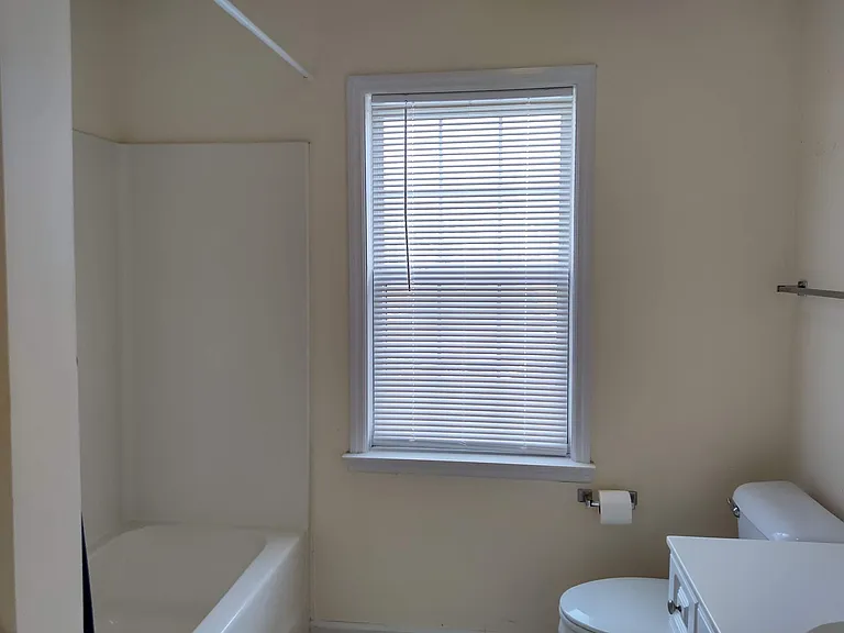530 Lake Park Dr — Photo 12