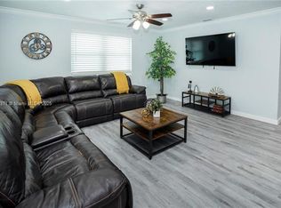 1647 NW 29th Ave #1, Miami, FL 33125